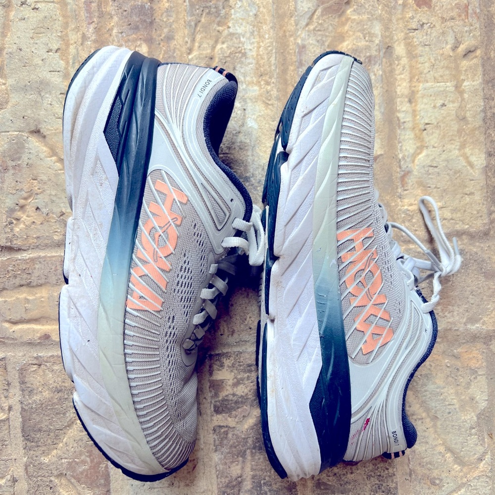 Hoka One One Bondi 7 Running Shoes